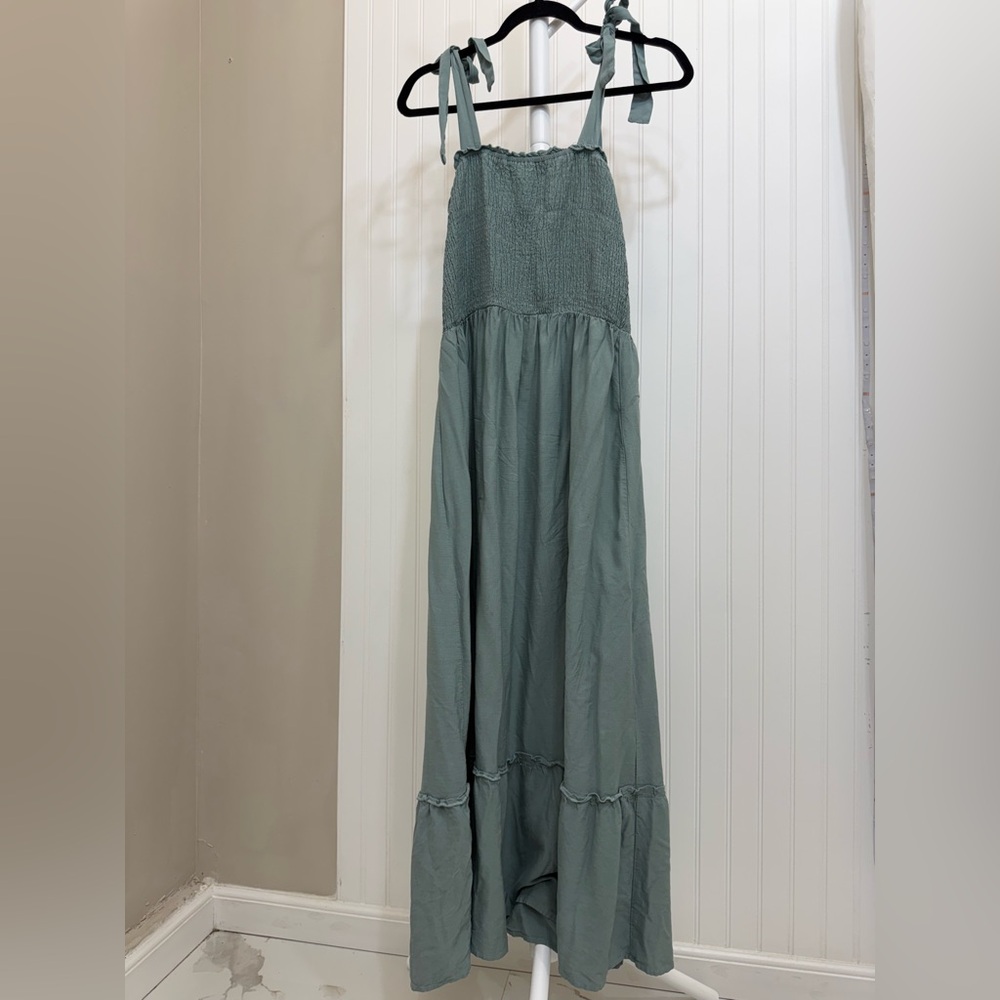 Elegant Smocked Maxi Dress in Teal